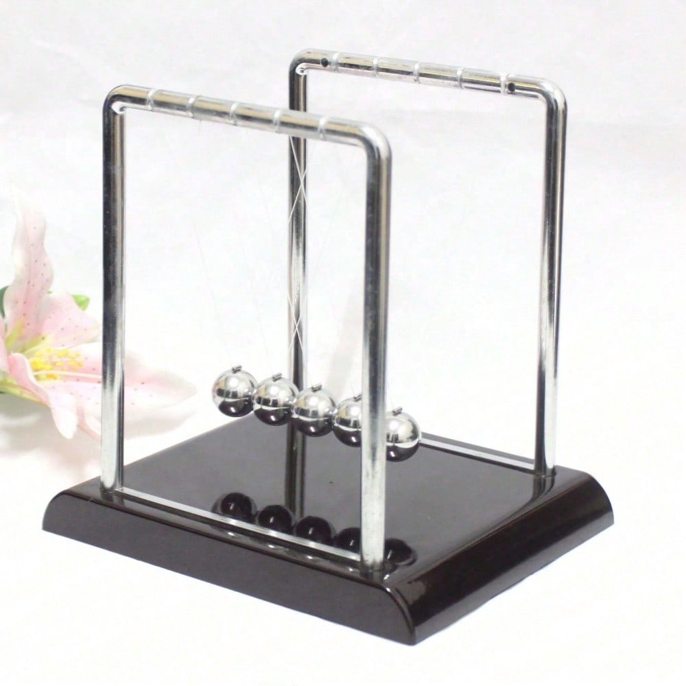 Black Metal Newton's Cradle Ba - مراجعة The Office Tech وسعره