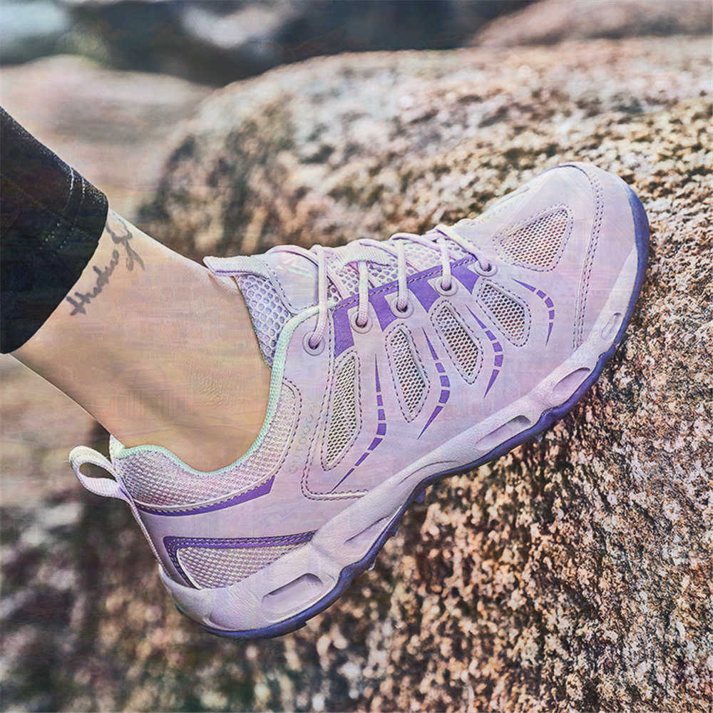 Sumer Round Tip Silver Sneaker - مراجعة The Office Tech وسعره
