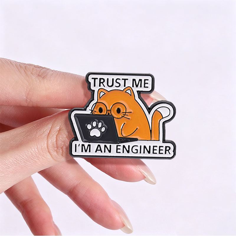 Engineer Cat Lapel Pin Trust M - مراجعة Tech Office Engineer وسعره